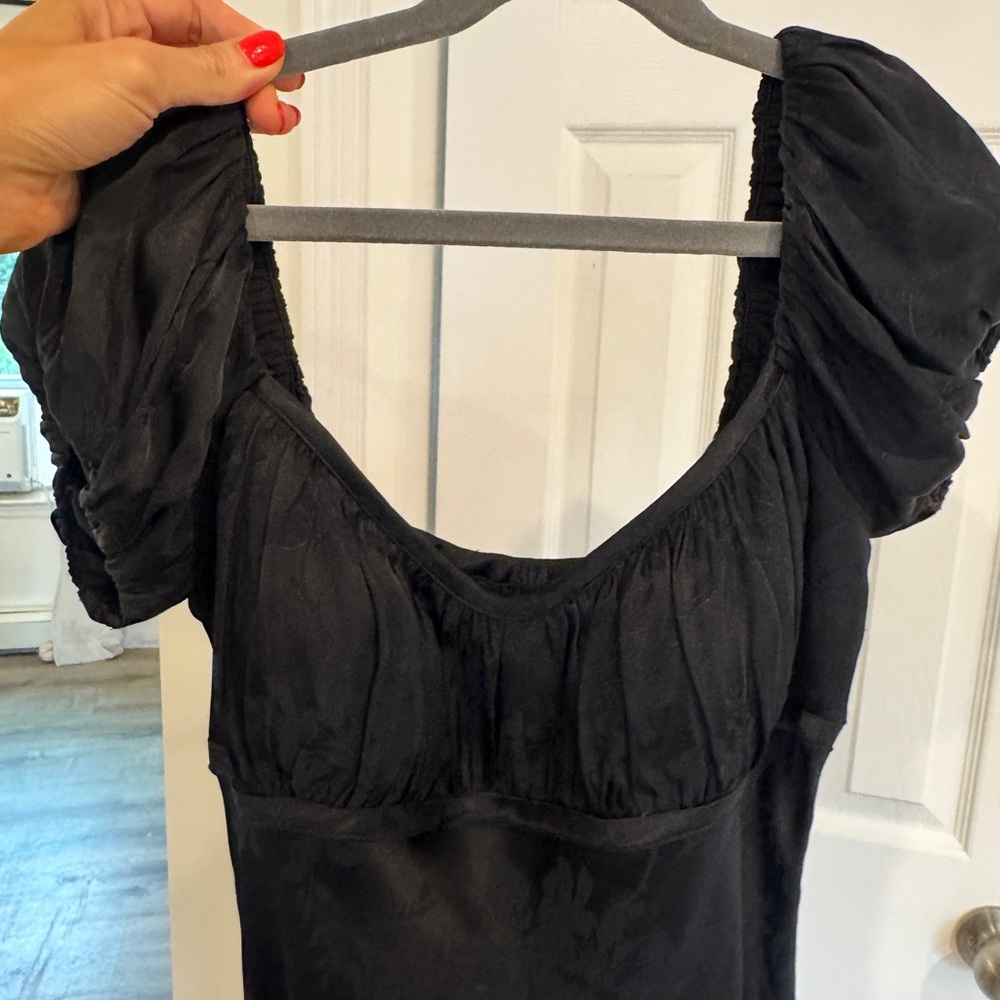 A&F Bra-Free Satin Maxi Dress - Picture 6 of 9